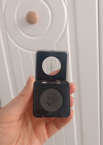 Flormar Siyah Tekli göz farı - Görsel 3