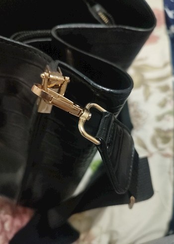 Krokodil Desenli Siyah Deri Kadın Çanta - Görsel 4