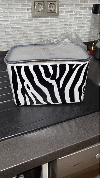 Tupperware zebra 4,6 lt