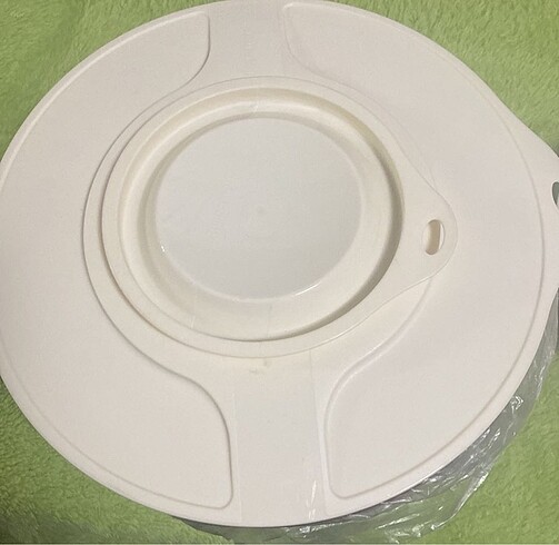 Beden Tupperware sıçratmaz kapak