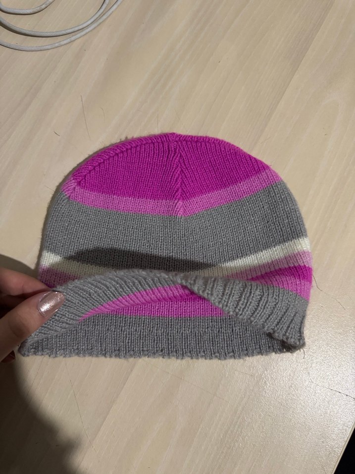 Gri Pembe Çizgili Kadın Örgü Bere - Görsel 2