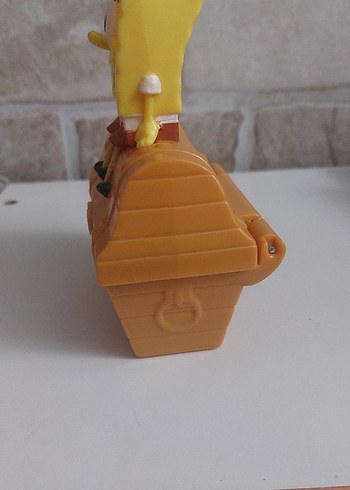 SüngerBob Hazine sandığı figur