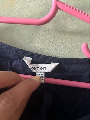 Koton İşleme detaylı lacivert bluz