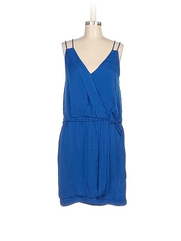 Zara Kısa Elbise %70 İndirimli.