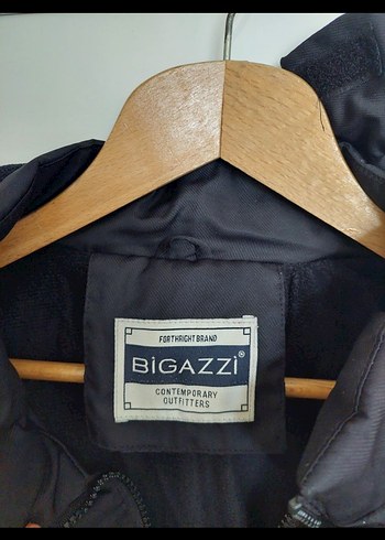 Erkek Siyah Kapitone Kışlık Mont - Görsel 3