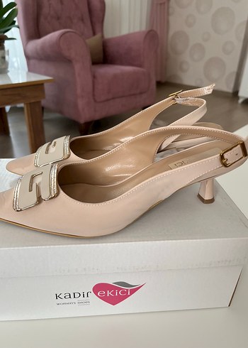 Bej Tokalı Stiletto Topuklu Kadın Ayakkabı - Görsel 3