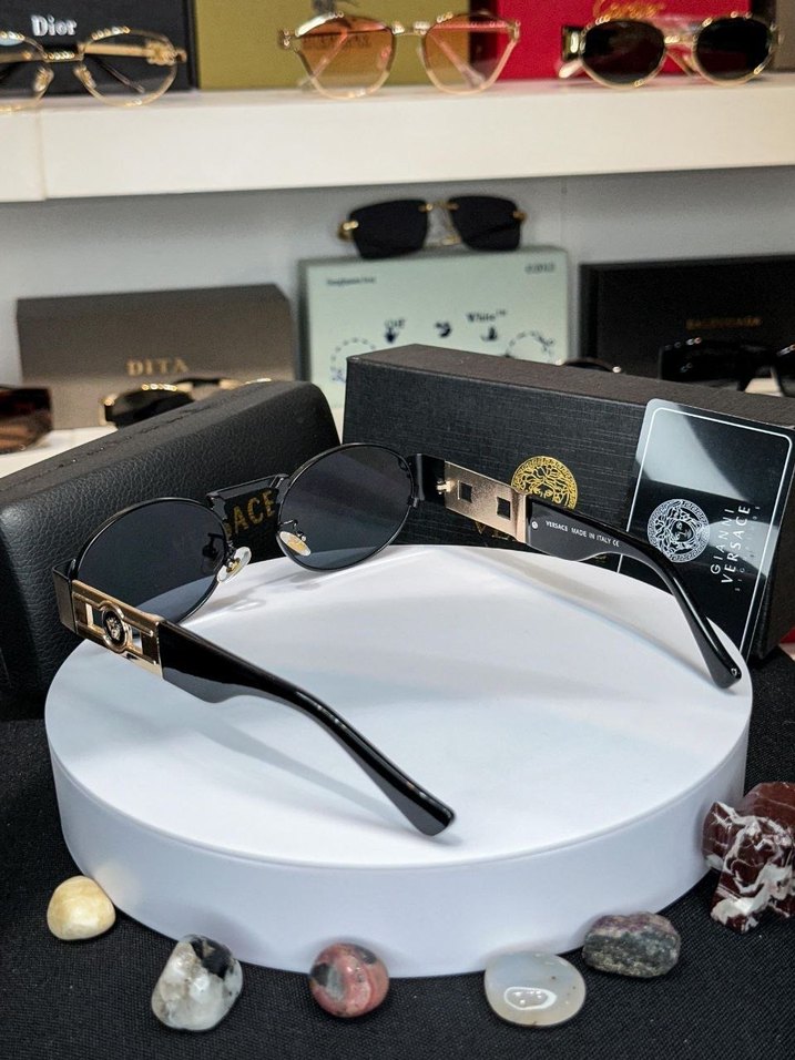 Versace Oval Siyah Güneş Gözlüğü - Görsel 3