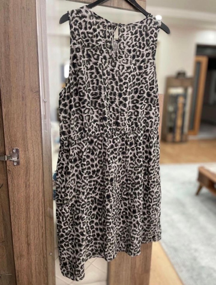 Leopar Desenli Vizon Kolsuz Mini Elbise - Görsel 4