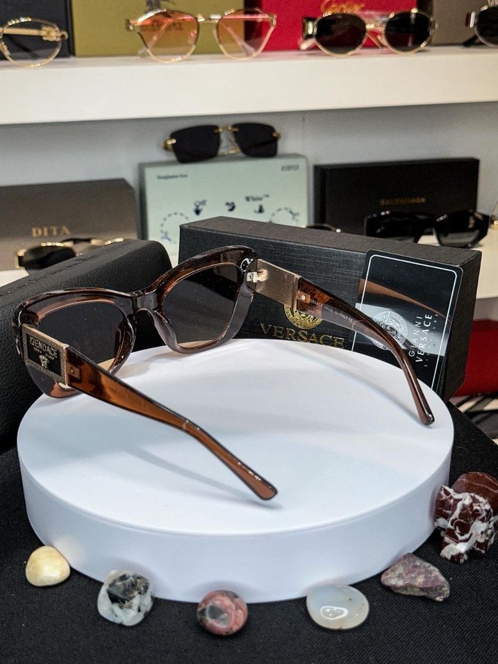 Versace | Cat Eye Kahverengi Transparan Çerçeveli Güneş Gözlüğü - Görsel 3