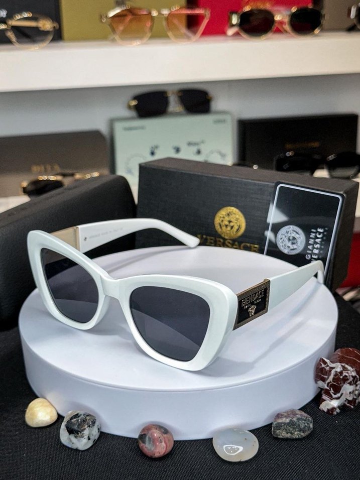 Versace | Beyaz Cat Eye Güneş Gözlüğü - Görsel 2