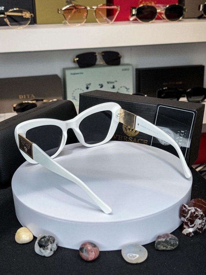 Versace | Beyaz Cat Eye Güneş Gözlüğü - Görsel 3