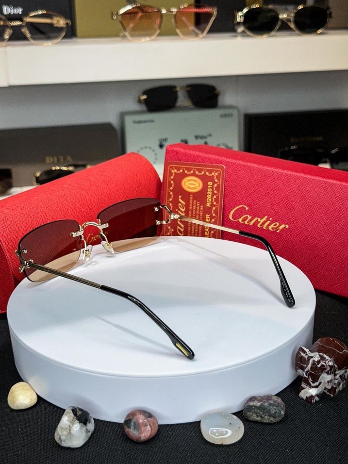 Cartier Transparan Kahverengi Güneş Gözlüğü - Görsel 2
