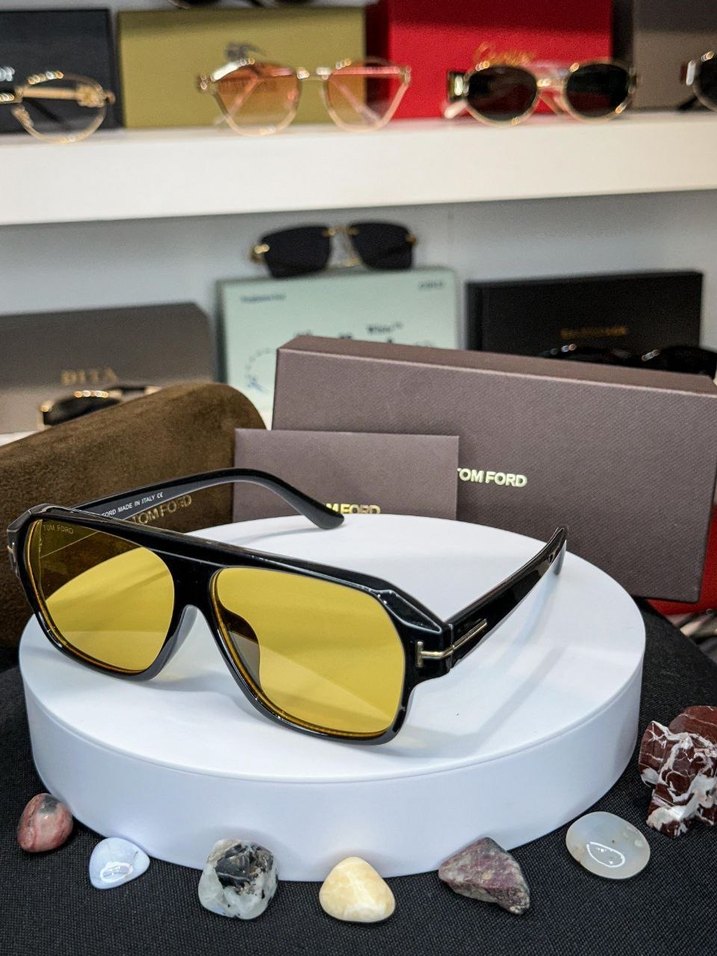 Tom Ford Sarı Camlı Retro Style Güneş Gözlüğü - Görsel 2