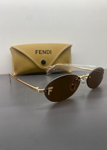  Beden Fendi Kahverengi Bej Oval Güneş Gözlüğü