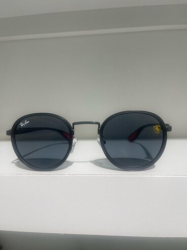 Beden Ray-Ban x Ferrari unisex Güneş Gözlüğü
