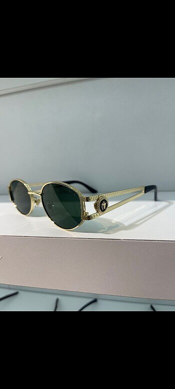Versace | Oval Siyah Gold Güneş Gözlüğü