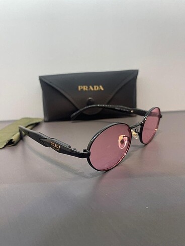 Prada Milano Pembe Oval Güneş Gözlüğü