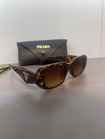 Prada | Milano Kahverengi Leopar Güneş Gözlüğü