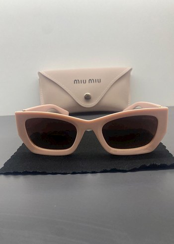 Beden kahverengi Renk Miu Miu Bej Kahverengi Güneş Gözlüğü