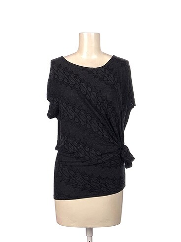 Batik Bluz %70 İndirimli.