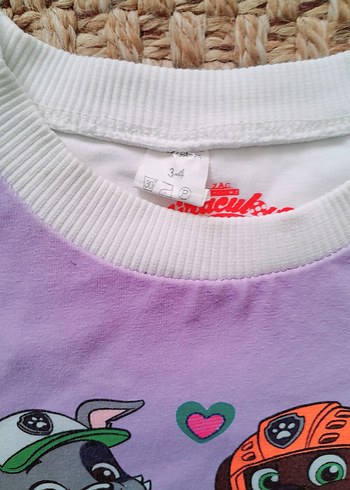 Kız Çocuk Mor Pop Kültür Baskılı Tişört - Görsel 4