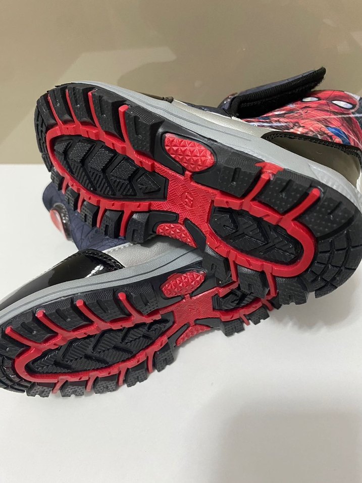 Çocuklar için Örümcek Adam Baskılı Kauçuk Bot - Görsel 4