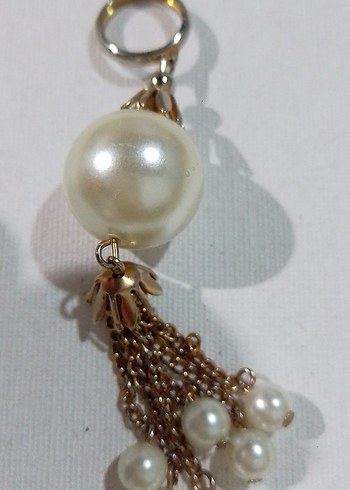 Bej Püsküllü İnci Kadın Charm - Görsel 3