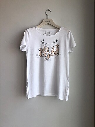 MAVİ BEYAZ DESENLİ TSHIRT S BEDEN