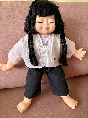  Beden Renk China doll in kimono, doll in karate outfit