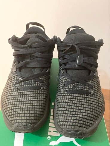 Az kullanılmış hatasız Nike spor ayakkabı