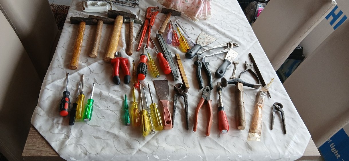 Renkli Saplı Çeşitli El Aletleri Seti - Görsel 5