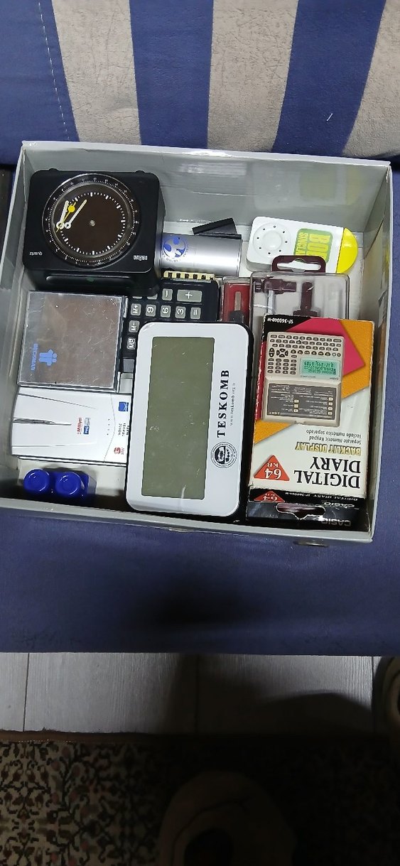 Çeşitli Teknoloji Ürünleri Seti - Görsel 2