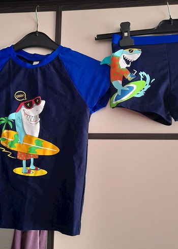 Erkek Çocuk Renkli Baskılı Kısa Kollu Mayo Üstü - Görsel 2