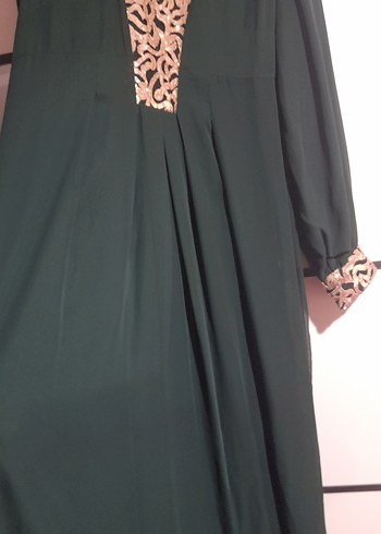 Yeşil Nakışlı Uzun Saten Elbise - Görsel 2