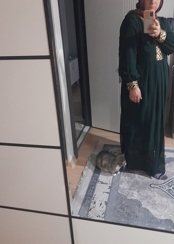 Yeşil Nakışlı Uzun Saten Elbise - Görsel 8