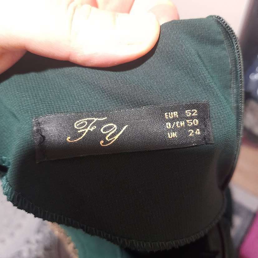 Yeşil Nakışlı Uzun Saten Elbise - Görsel 4