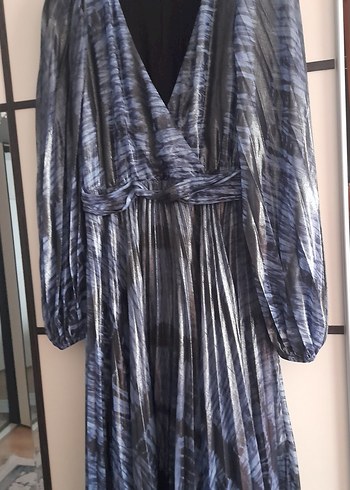 Mavi Pilili V Yaka Uzun Kadın Elbise - Görsel 3