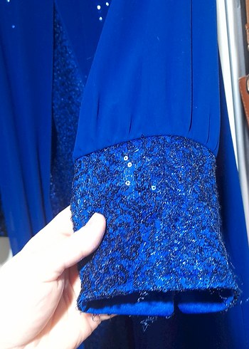 Mavi Uzun Kollu Drapeli Uzun Elbise - Görsel 3