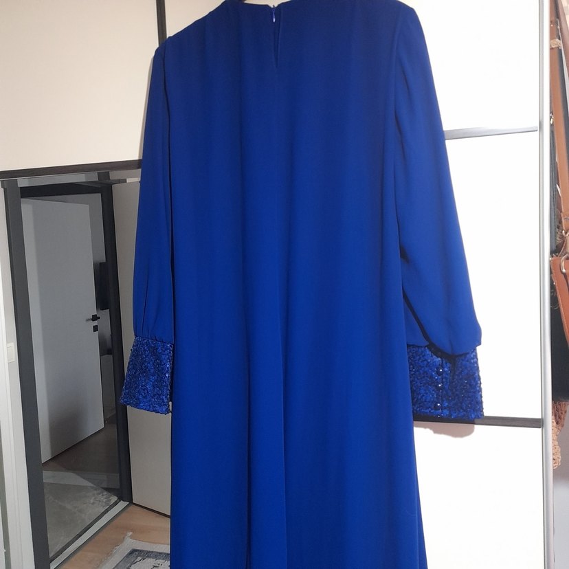 Mavi Uzun Kollu Drapeli Uzun Elbise - Görsel 4