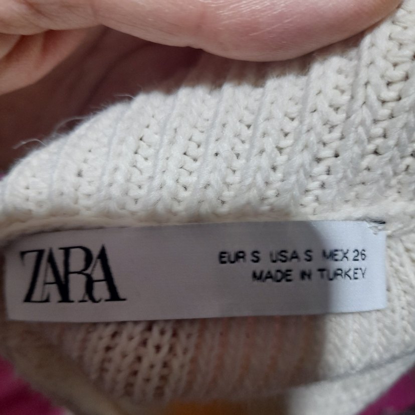 Beyaz Kadın Boğazlı İnce Triko Kazak - Görsel 3