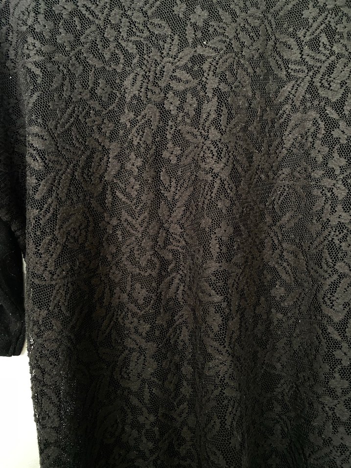Dantel Detaylı Siyah Kısa Kollu Bluz - Görsel 3