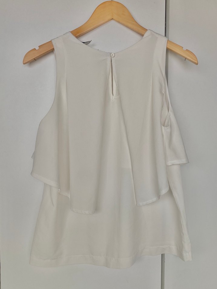 Beyaz Kolsuz Fırfırlı Kadın Bluz - Görsel 2