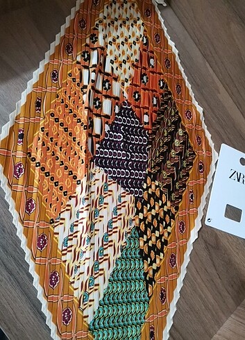 Zara ZARA /FULAR