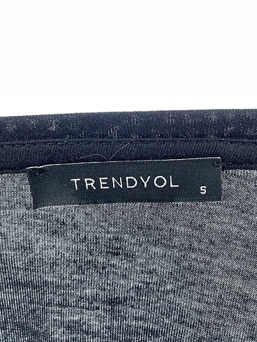 s Beden siyah Renk Trendyol & Milla Bluz %70 İndirimli.