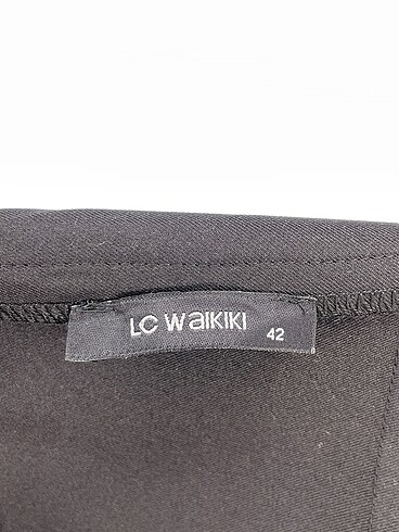 42 Beden siyah Renk LC Waikiki Uzun Etek %70 İndirimli.