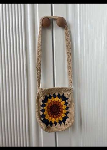 Zara Çok Renkli Örgü Kadın Çanta