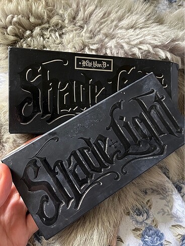 kat von d yüz paleti