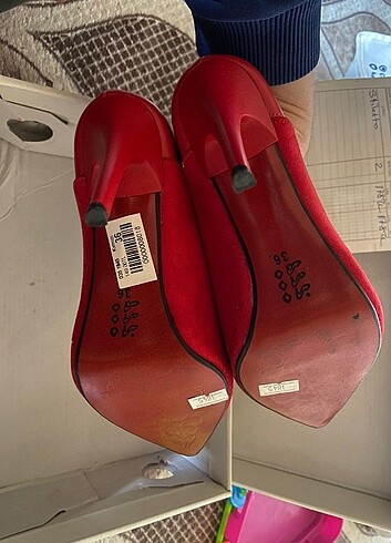 Diğer Kırmızı Stiletto