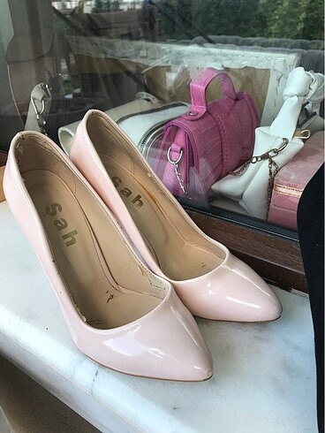 37 Beden Pudra Rugan stiletto topuklu
