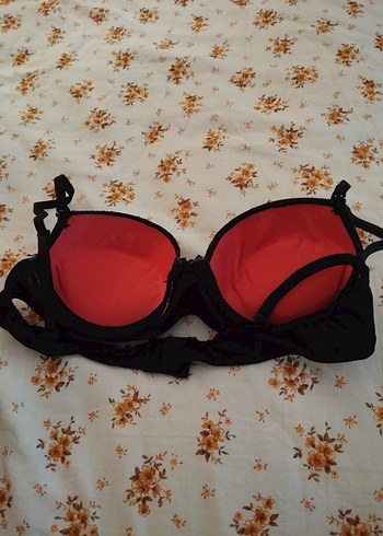 Kırmızı Siyah Dantel Desenli Gotik Sütyen - Görsel 2